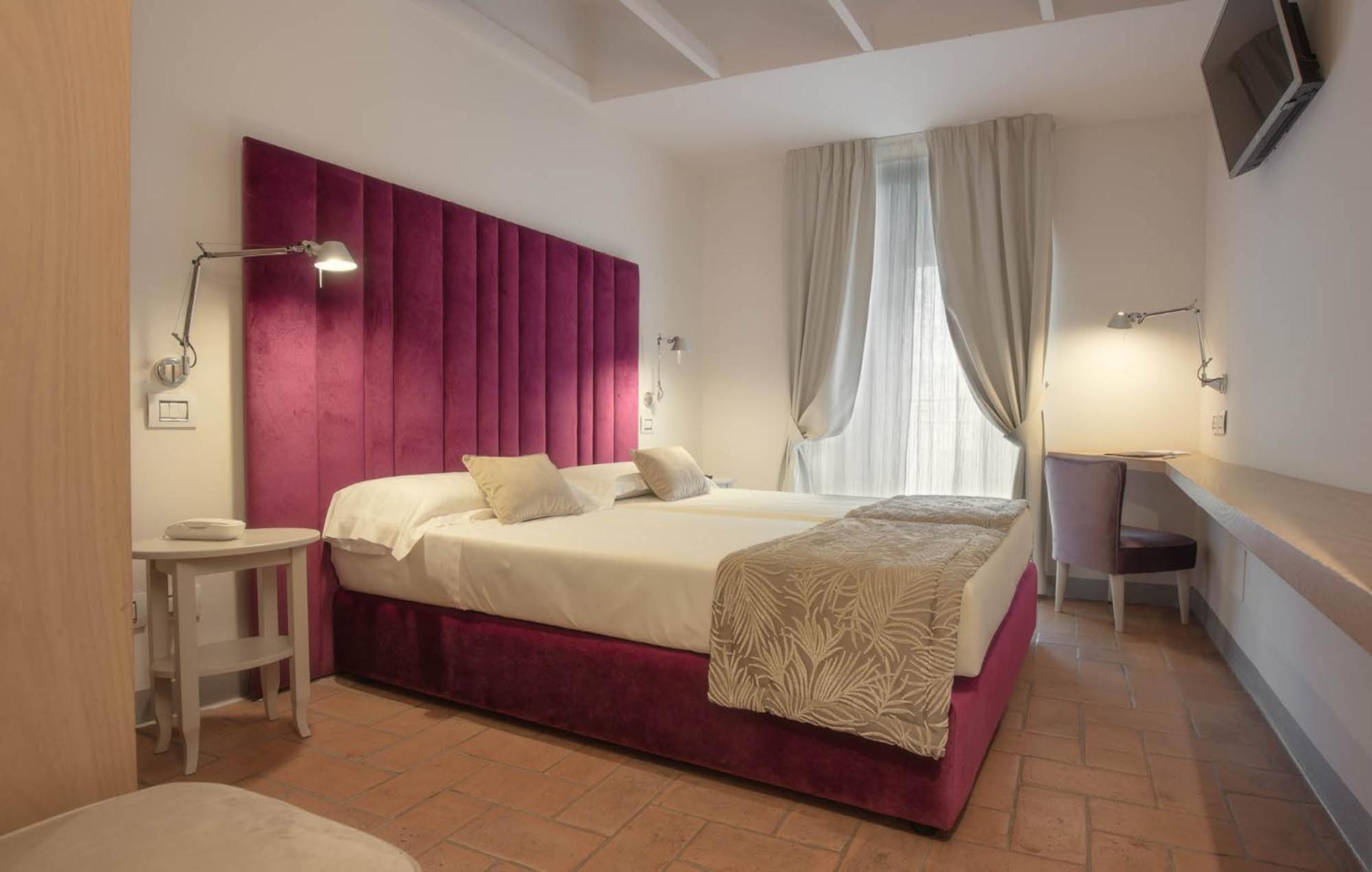 Hotel Sorella Luna Ассизи Экстерьер фото